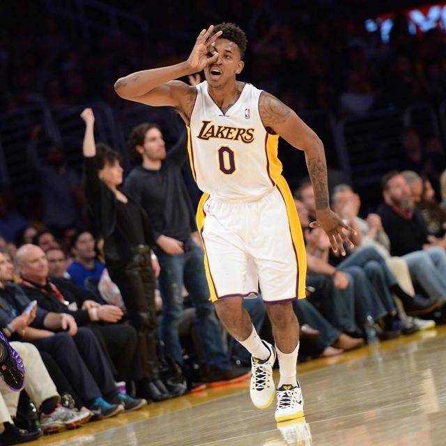 有自己的踢 有自己的踢